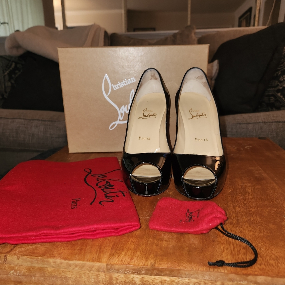 Christian Louboutin Very Prive 120 Patent Heels